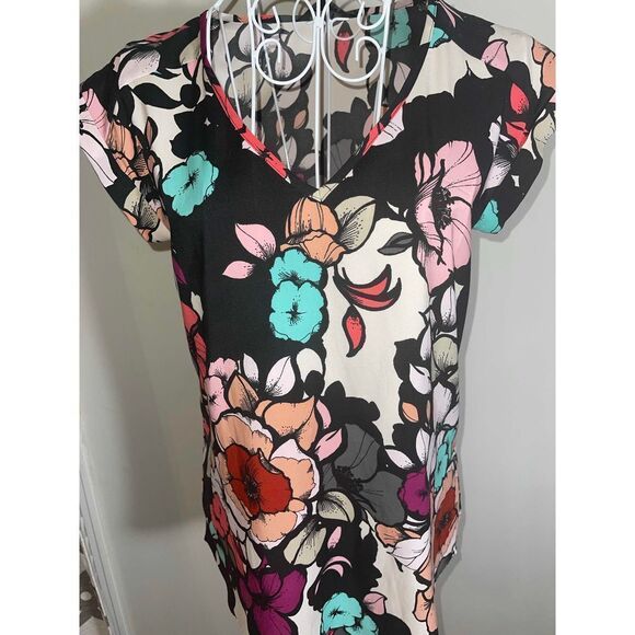 Express Top - 3/$25  - Picture 1 of 5